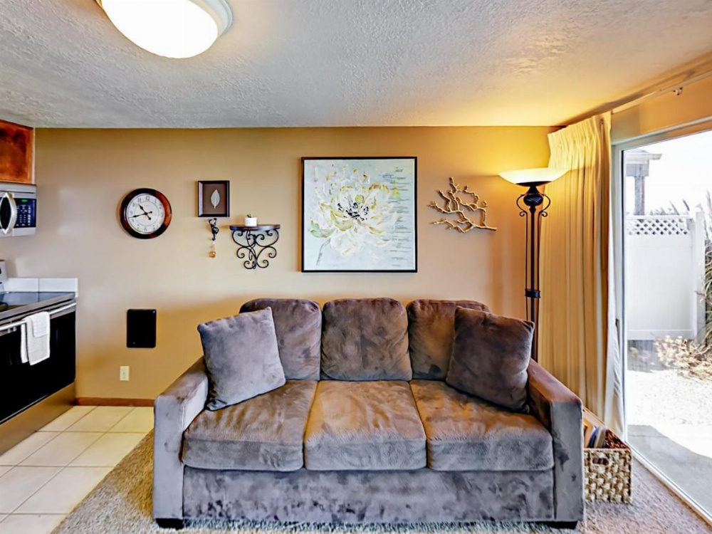 645 N Pacific St Townhouse Unit A