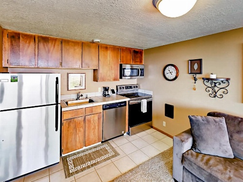 645 N Pacific St Townhouse Unit A image 8